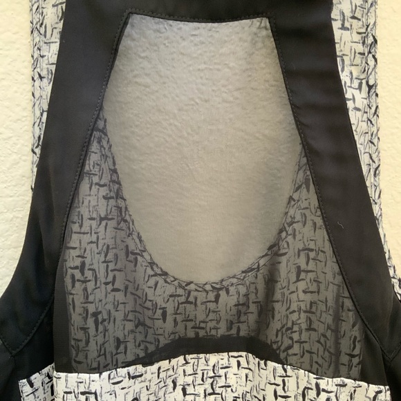 Barney’s New York black panel sheer back tank - Picture 5 of 6